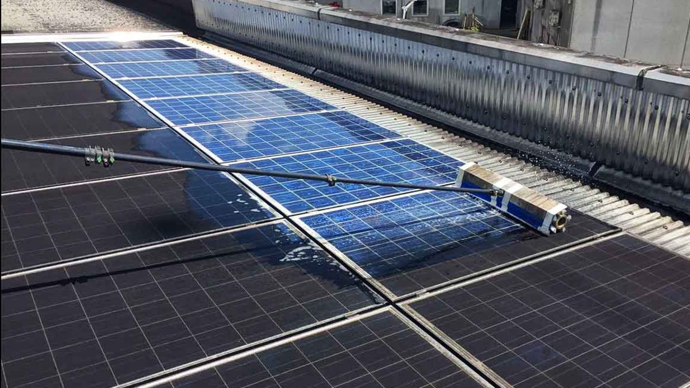 Pulizia dei pannelli fotovoltaici